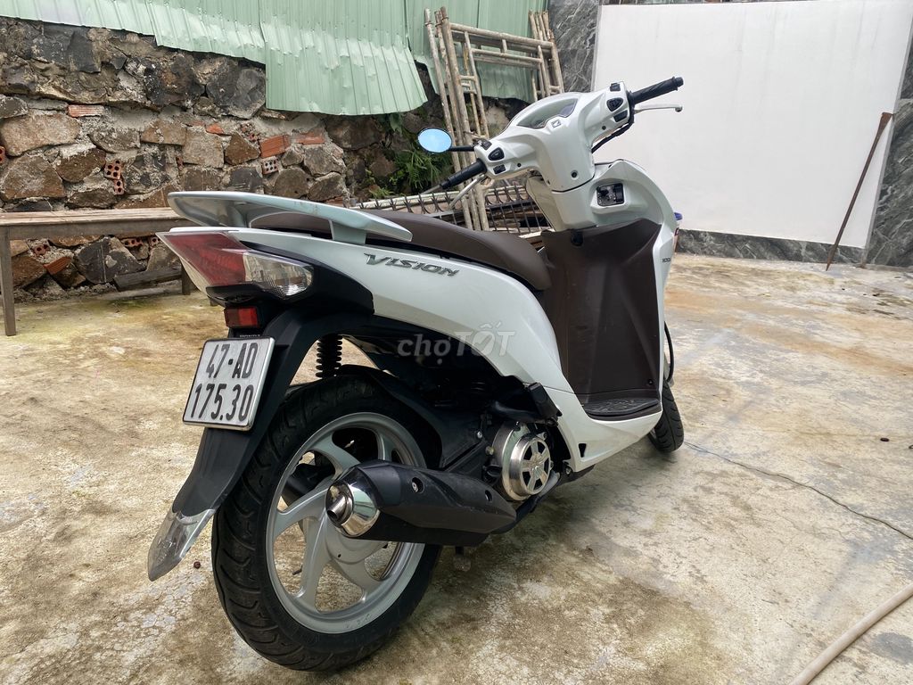 Nhà dư xe cần vi son hon da ít đi giữ gìn.. Mua bán Xe máy tại Thành phố Buôn Ma Thuột Đắk Lắk được đăng bởi Minh hình 1