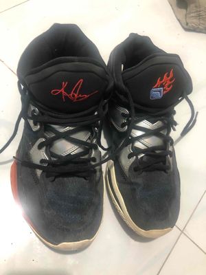 Giày bóng rổ Nike Kyrie infi fire&ice sz 43. Mua bán Đồ thể thao, Dã ngoại tại Huyện Bình Chánh Tp Hồ Chí Minh được đăng bởi Tran Hai Dang