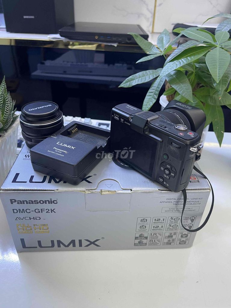 Máy ảnh lumix gf2 fullbox Kèm 2 lens .hàng lướt đẹ. Mua bán Máy ảnh, Máy quay tại Thành phố Thủ Dầu Một Bình Dương được đăng bởi Ngọc Tây Tech hình 1