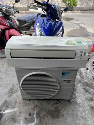 Thanh lý máy lạnh Đaikin 1hp inverter Thái mới 90%
