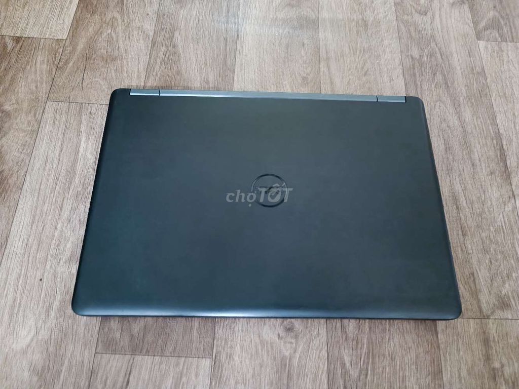 Dell latitude i5 5300 RAM 8H HHD 500G