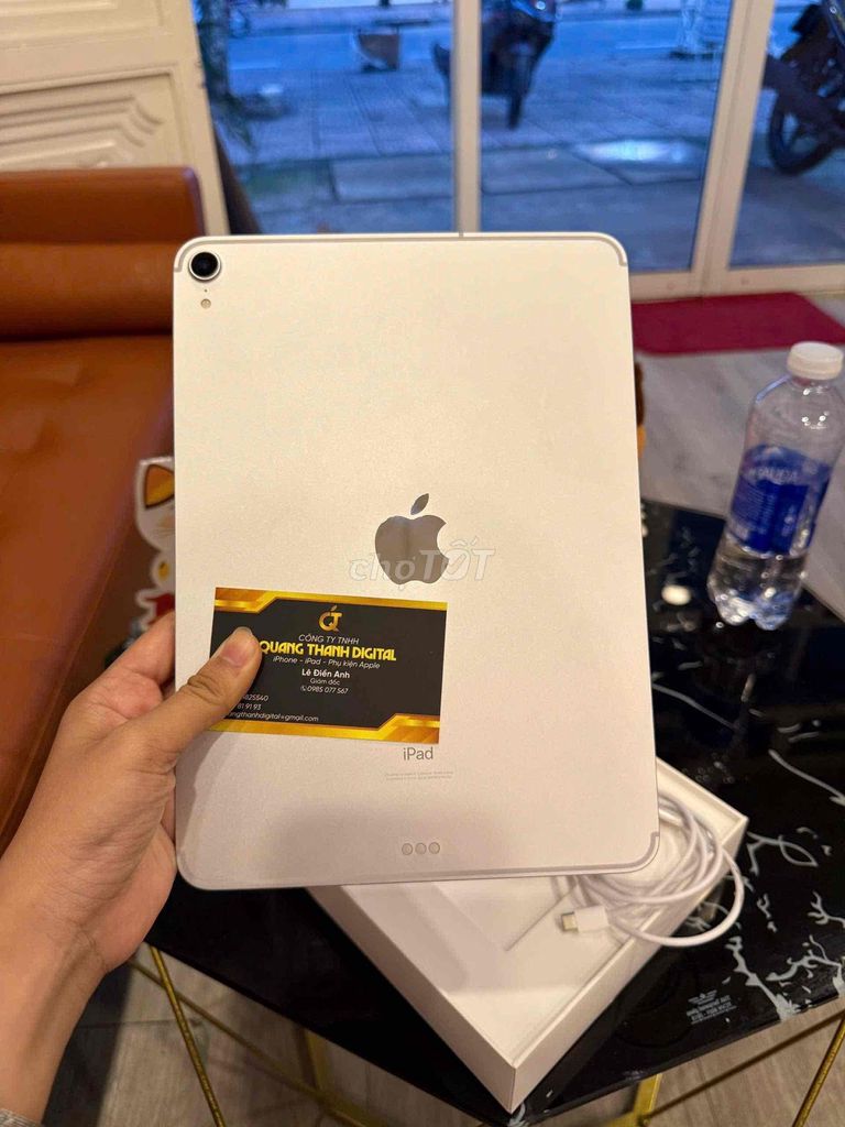iPad pro 2018-256gb Wifi 4G chuẩn zin pin cao. Mua bán Máy tính bảng tại Quận Ninh Kiều Cần Thơ được đăng bởi Quang Thanh Apple Store hình 1