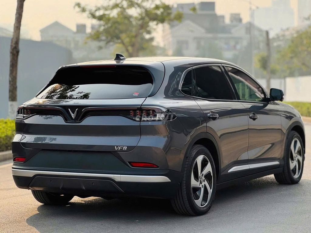 VinFast VF8 2023 Eco - Màu Xám - Pin CATL. Mua bán Ô tô tại Quận Hai Bà Trưng Hà Nội được đăng bởi Vinfast Ocean Park Gia Lâm Hà Nội hình 4