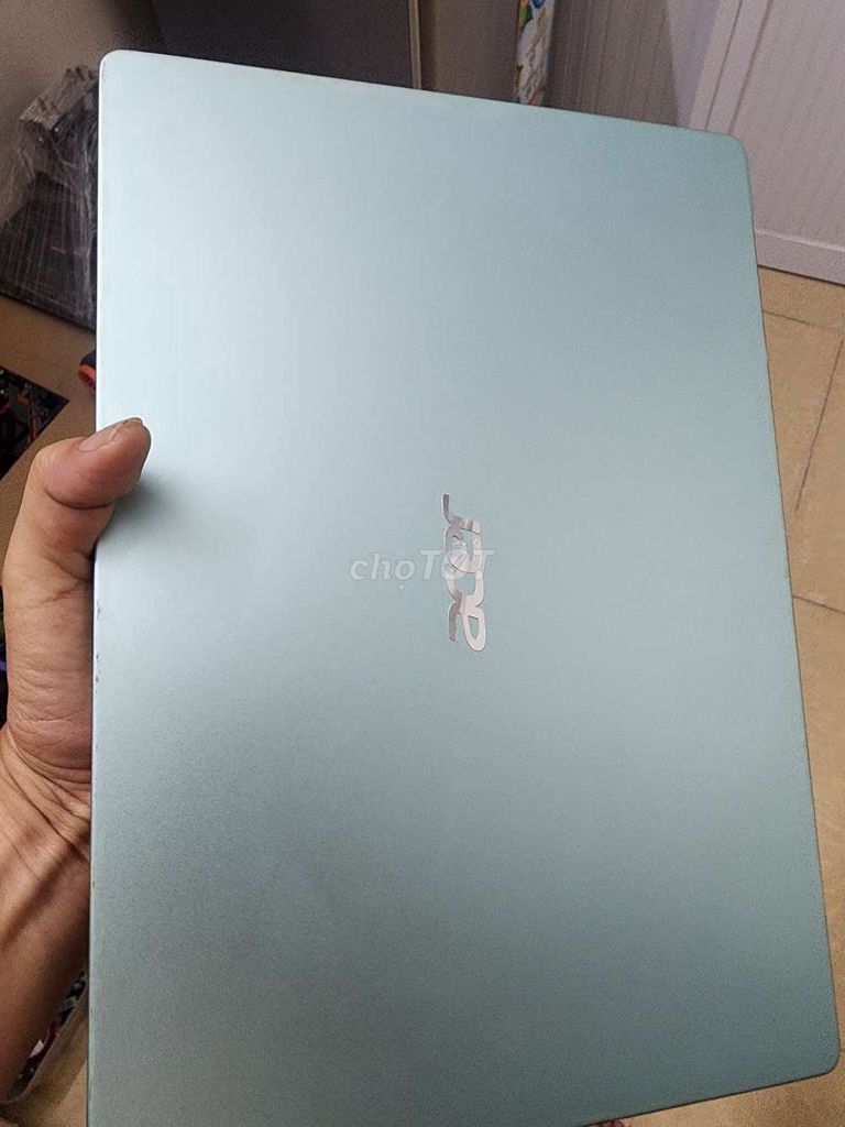 Acer Swift SF114-32-P2SG 14 inch. Mua bán Laptop tại Quận 4 Tp Hồ Chí Minh được đăng bởi Phong Ka hình 1