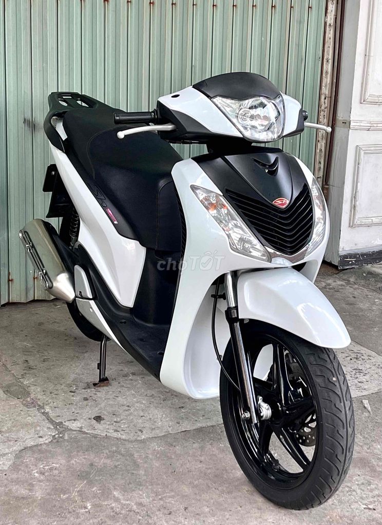 SH 150/2011 nhập Ý, số máy 108. Mua bán Xe máy tại Thành phố Vũng Tàu Bà Rịa - Vũng Tàu được đăng bởi Cao Trí hình 2