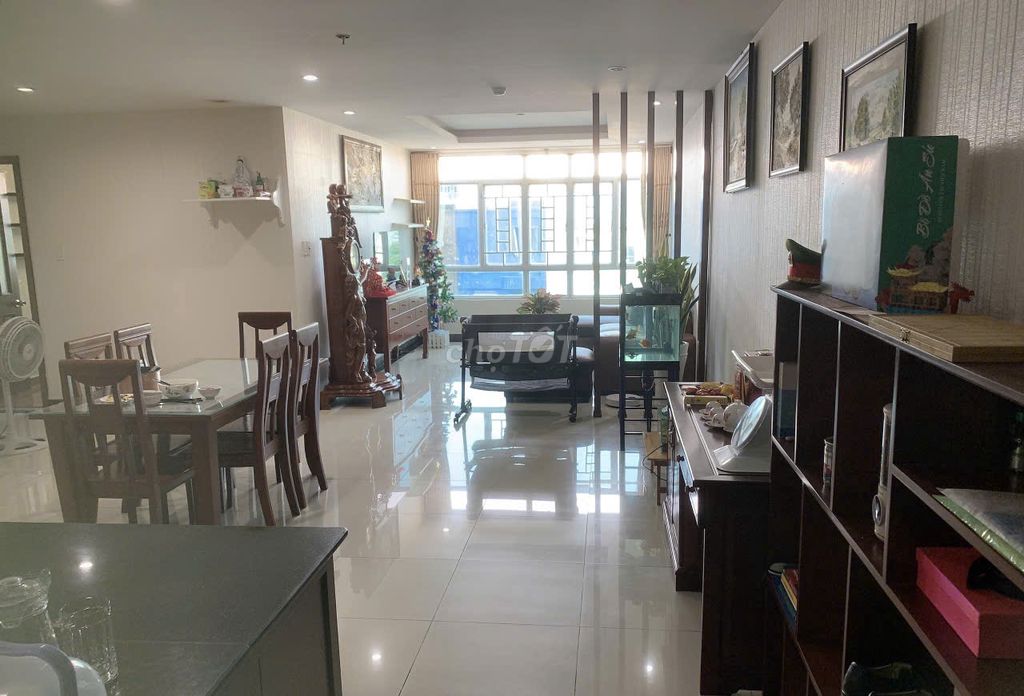 Квартира Giai Viet в аренду 115 м2, 2 спальни, 2 туалета - Полная меблировка - 14-ти комнатная аренда