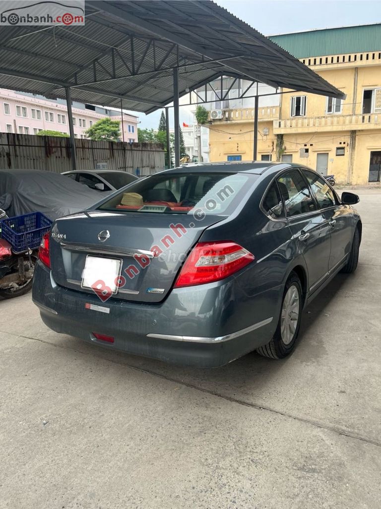Nissan Teana 2010 2.0 AT - 125000 km. Mua bán Ô tô tại Quận Thanh Xuân Hà Nội được đăng bởi Ngọc Linh Trần hình 2