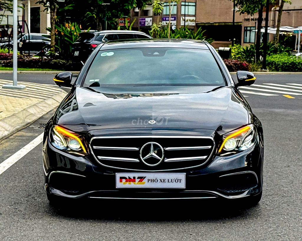 Mercedes-Benz E200 Sport 2020 Full option Đen