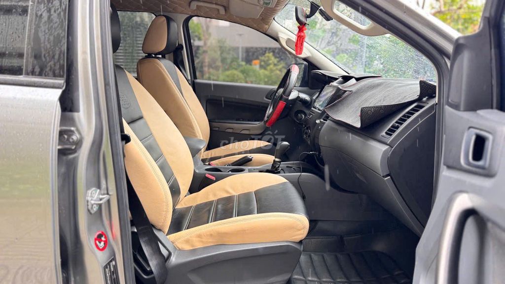 Ford Ranger XLS AT 2017 - 96690 km. Mua bán Ô tô tại Thành phố Thủ Đức Tp Hồ Chí Minh được đăng bởi Trần Hoàng Long hình 9