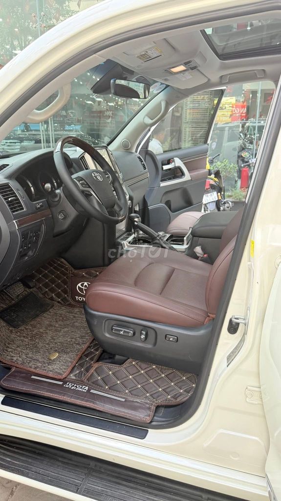 Toyota Land Cruiser 5.7 nhập Mỹ, sản xuất 2016.. Mua bán Ô tô tại Quận Bắc Từ Liêm Hà Nội được đăng bởi Mr Hợi  hình 7