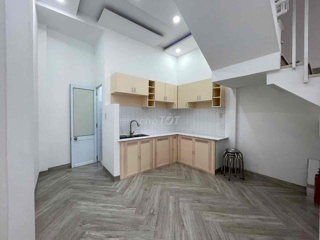 Mặt tiền Nguyễn thị minh khai. Mua bán Nhà ở tại Thành phố Nha Trang Khánh Hòa được đăng bởi Đường Quốc Chí hình 2
