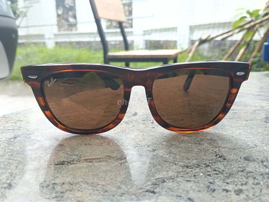 Bán kính Rayban auth còn mới. Mua bán Phụ kiện thời trang khác tại Thành phố Cao Lãnh Đồng Tháp được đăng bởi Tô Phúc  hình 1