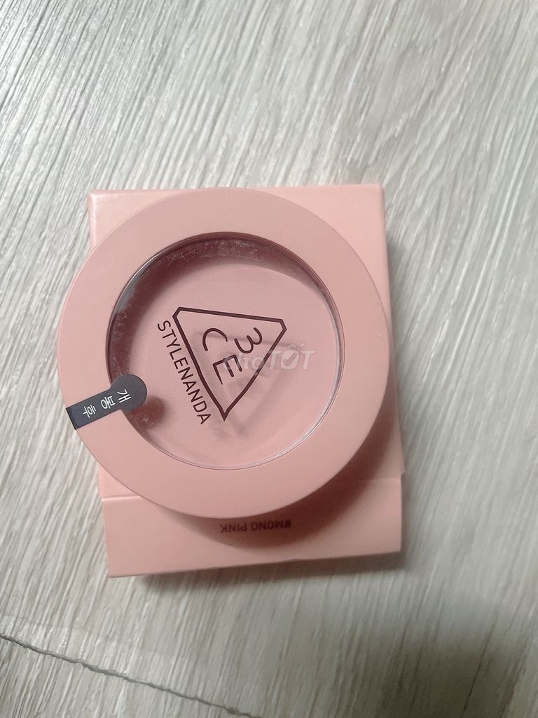 Phấn má hồng 3CE Stylenanda Mono Nữ Mới. Mua bán Phụ kiện thời trang khác tại Quận Bình Tân Tp Hồ Chí Minh được đăng bởi Uyên hình 1