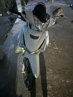 Honda Future 125 Trắng 25000 km. Mua bán Xe máy tại Huyện Mỹ Tú Sóc Trăng được đăng bởi Thiên 