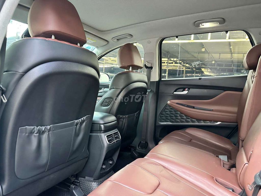 Hyundai Santafe 2021 Premium 2.2D,màu đen,65.000km. Mua bán Ô tô tại Quận Bình Tân Tp Hồ Chí Minh được đăng bởi Son Do hình 15