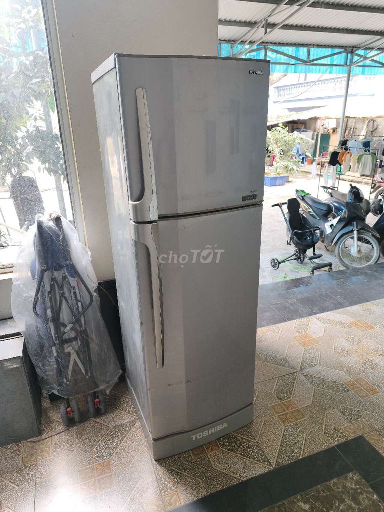 Tủ lạnh Toshiba GR-R25VPD Xám. Mua bán Tủ lạnh tại Huyện Đông Anh Hà Nội được đăng bởi xichlong hình 1
