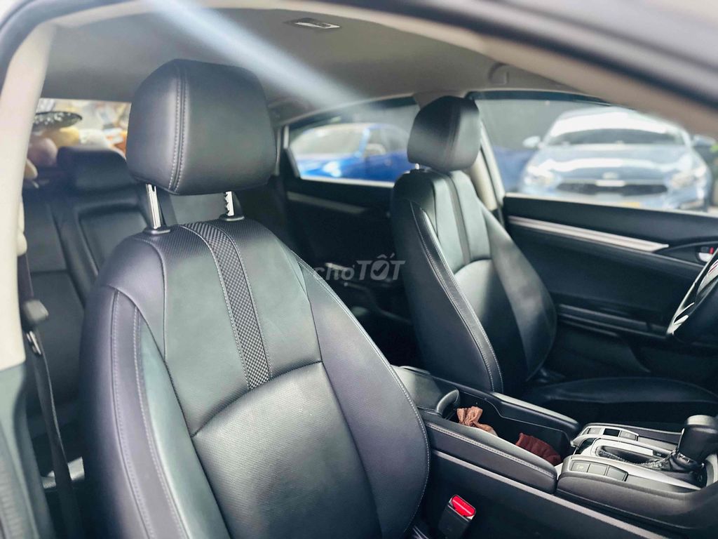 Honda Civic 2019 G 1.8 AT - 75000 km. Mua bán Ô tô tại Quận Gò Vấp Tp Hồ Chí Minh được đăng bởi nguyễn quốc trinh hình 7