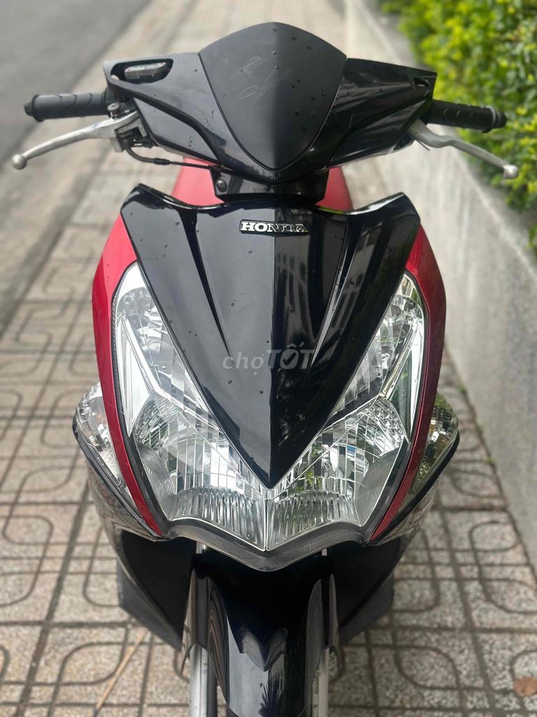 Honda Airblade Fi 2012 Đỏ đen. Mua bán Xe máy tại Thành phố Thủ Đức Tp Hồ Chí Minh được đăng bởi Xe Máy Sơn Thủ Đức hình 3