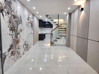 Bán nhà đẹp mới xây một trệt 1 lầu 4ti150 Quận 4.. Mua bán nhà ở tại Quận 4 Tp Hồ Chí Minh được đăng bởi Huỳnh