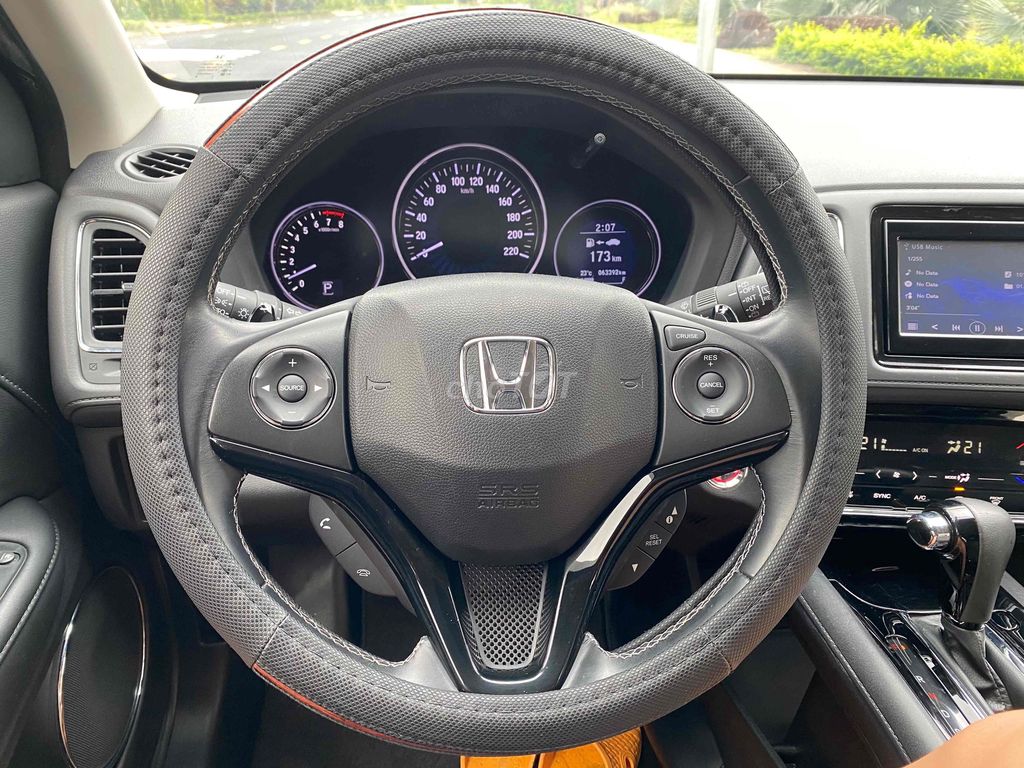 Honda HR-V 2019 HR-V L - 63000 km. Mua bán Ô tô tại Thành phố Buôn Ma Thuột Đắk Lắk được đăng bởi Nguyen dang huy hình 4