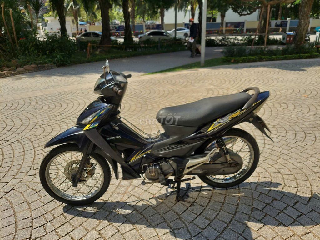 Bán xe Wave RSX mầu đen chính chủ. Mua bán Xe máy tại Quận Hoàng Mai Hà Nội được đăng bởi Phan Lan Phương hình 8