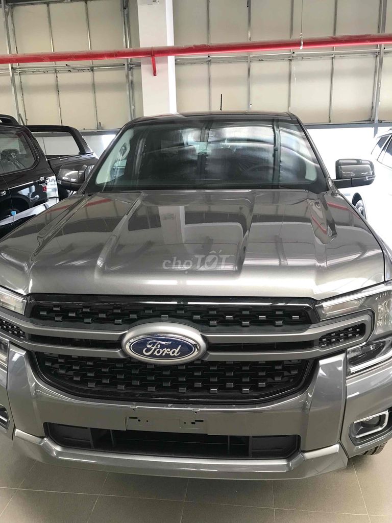 Ford Ranger 2025 200tr giao ngay