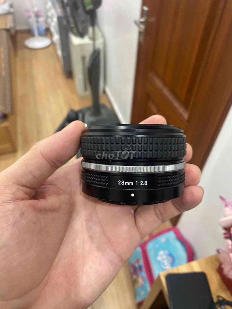 lens Nikon Z 28f2.8 SE đẹp