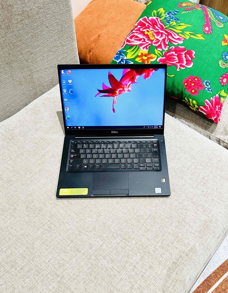 Dell Latitude 7390 i5 8GB/256GB. Mua bán Laptop tại Quận Hồng Bàng Hải Phòng được đăng bởi Trần Mạnh Cường hình 1
