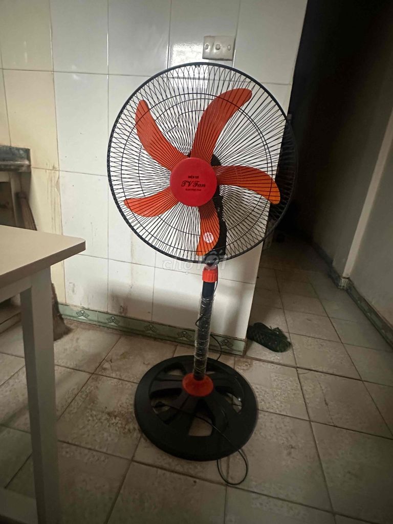 Quạt điện Điện Cơ Đen cam Mới. Mua bán Quạt tại Quận Ba Đình Hà Nội được đăng bởi tuấn linh hình 1