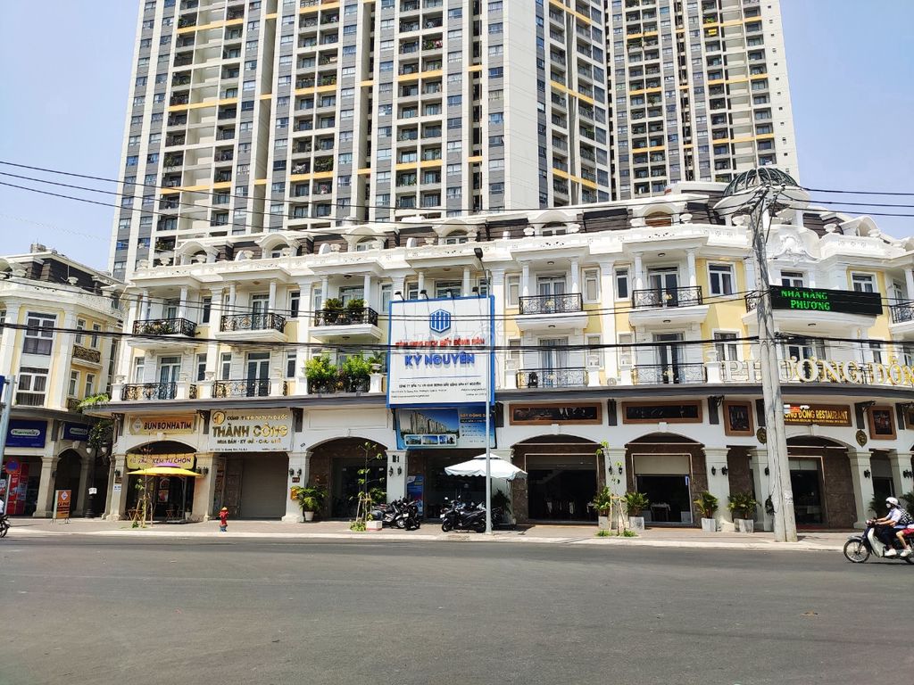 Cho thuê NNC MT đường Tạ Quang Bửu, P. 6, Q. 8 DT 5x17m KDC đông đúc