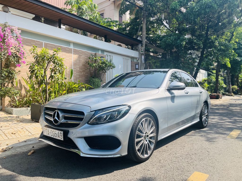 Mercedes Benz C Class 2017 C300 AMG - 118000 km