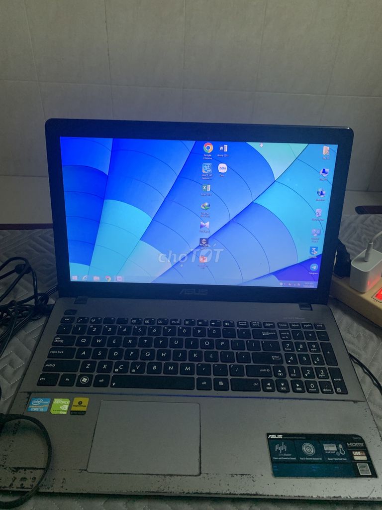 Máy tính xách tay Asus Hư loa ngoài. Mua bán Laptop tại Thành phố Tân An Long An được đăng bởi Trần Chí Đạt hình 1