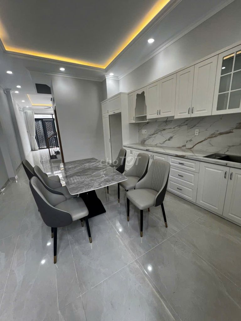 Новый дом, 4 спальни, 5 санузлов, напротив Van Phuc City, Hiep Binh, Thu Duc