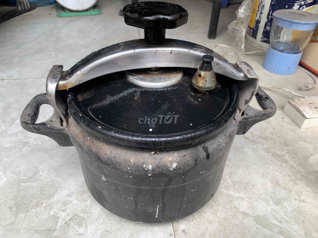 Nồi áp suất Kim loại Đen. Mua bán Bếp, lò, đồ điện nhà bếp tại Quận Nam Từ Liêm Hà Nội được đăng bởi dâu tây hình 1