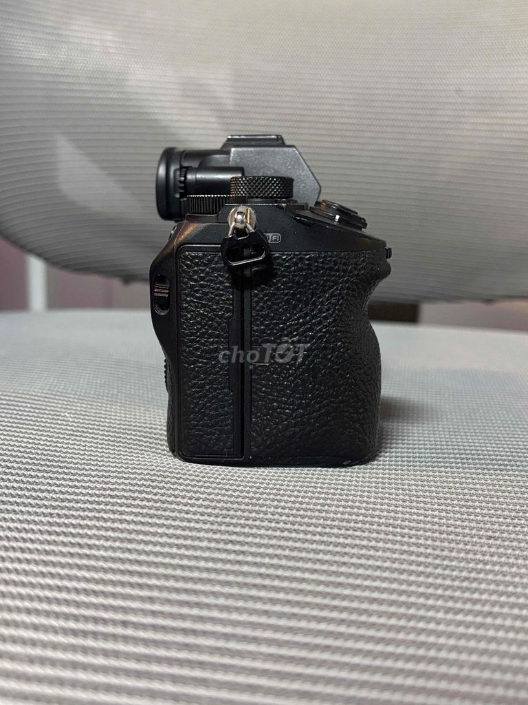 Máy ảnh Sony A7iii (A73, A7M3) cũ