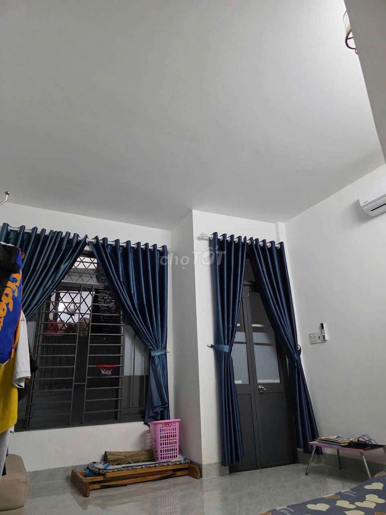 Nhà hẻm cạn lê hồng phong - trung tâm quy nhơn Nhà hẻm cạn lê hồng phong - trung tâm quy nhơn