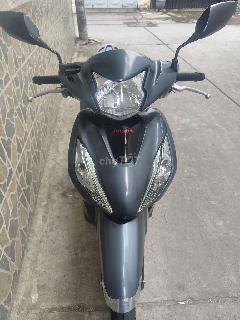 Honda Vision FI 110 новый кузов спецверсия большие колеса Хошимин