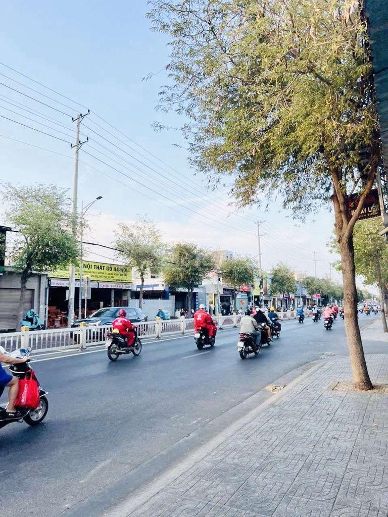 Chính chủ bán nhà mặt tiền đường 30/4, Vũng tàu.