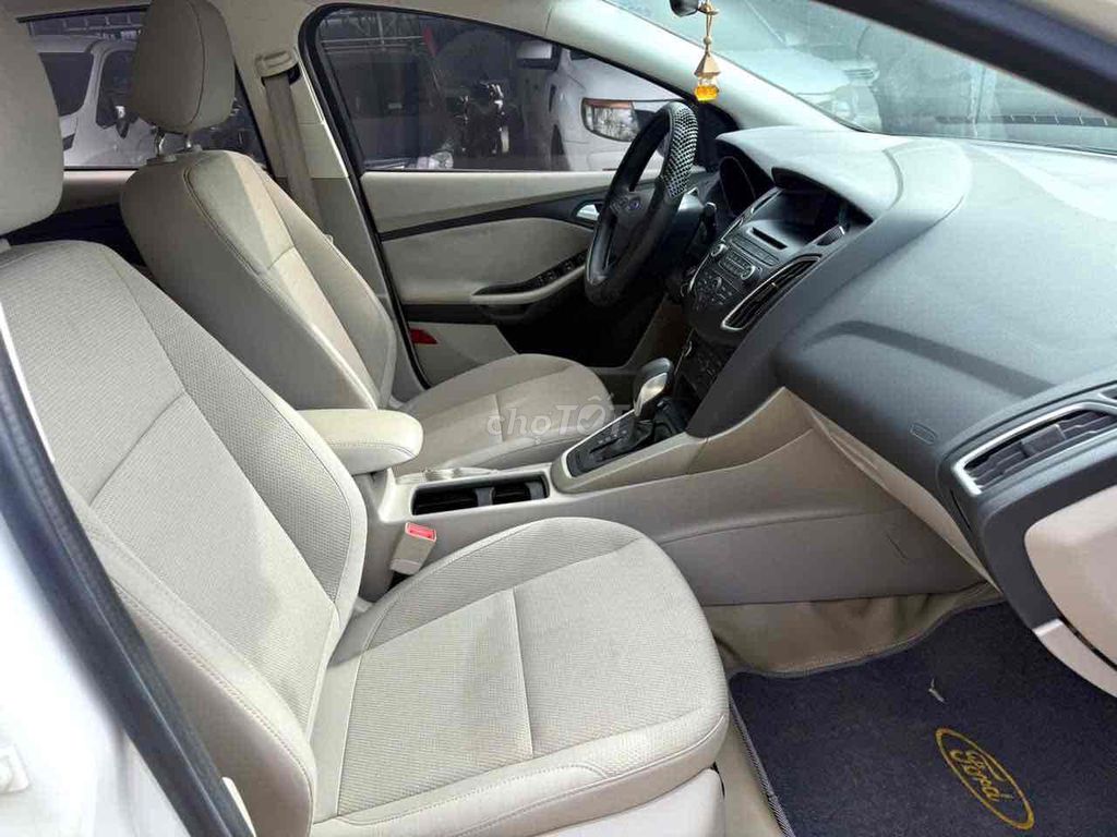FOCUS 2017 LƯỚT 2 VẠN XỊN ,XE NHƯ MỚI. Mua bán Ô tô tại Quận Bình Tân Tp Hồ Chí Minh được đăng bởi XUÂN DUY AUTO hình 10
