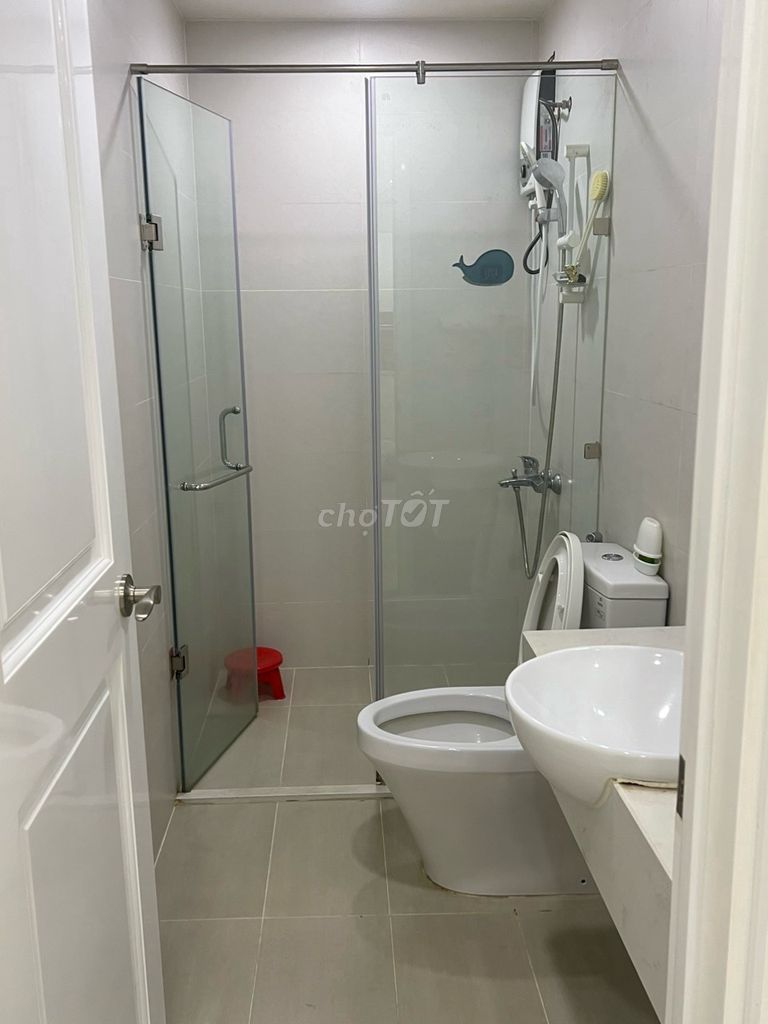 Bán gấp SaiGon Mia 2pn2wc 70m2 rèm cửa máy lạnh