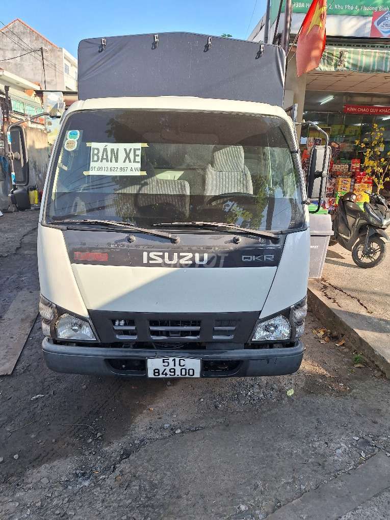 Isuzu 91ps. 2016 tãi 1t9 thùng mui bạc