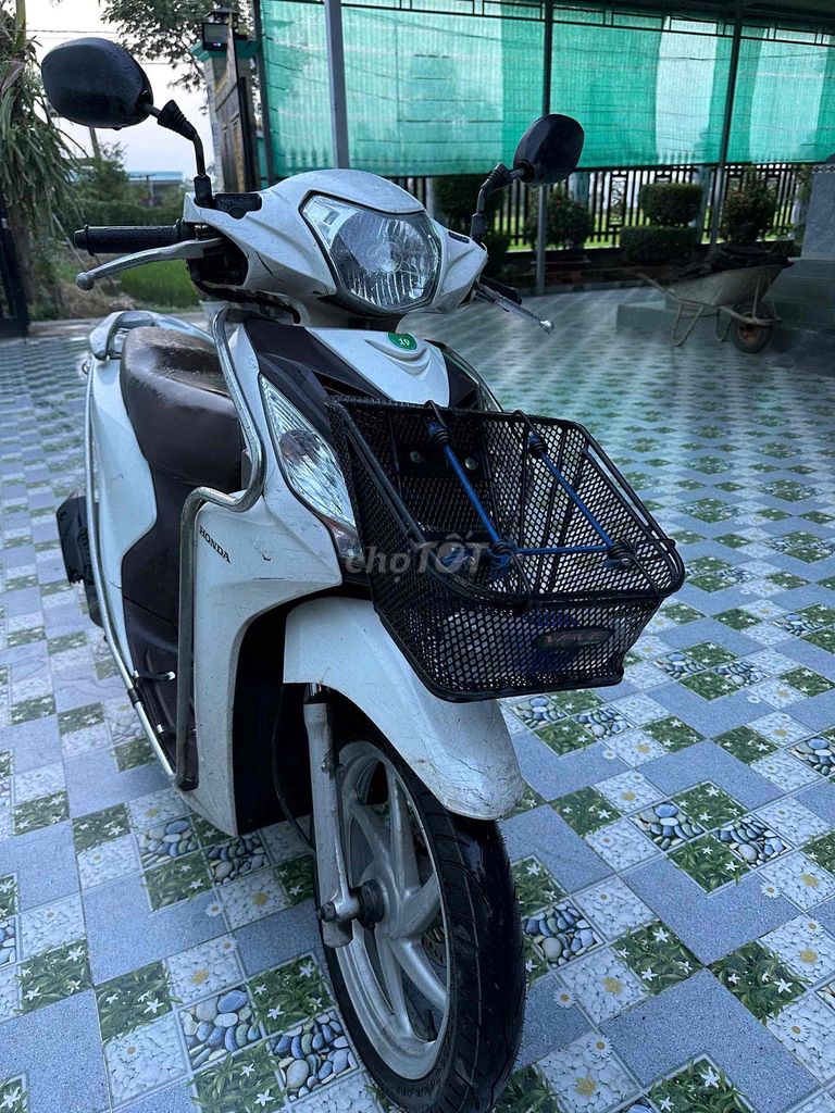Honda Vision 2015 màu Trắng. Mua bán Xe máy tại Huyện Nhà Bè Tp Hồ Chí Minh được đăng bởi Mém Hoàn Thiện hình 1