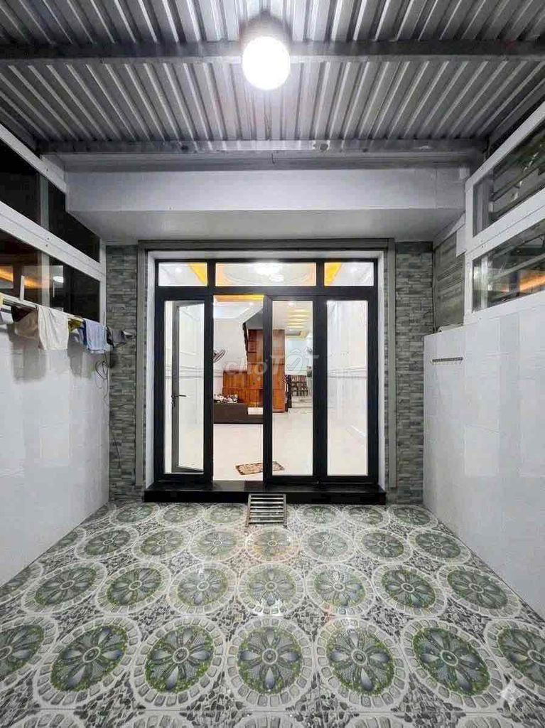 Аренда · 4 комн. · 68 м² · Huyện Nhà Bè, ул. Đường Huỳnh Tấn Phát