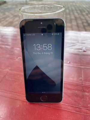 iPhone se. Mua bán Điện thoại tại Quận Long Biên Hà Nội được đăng bởi trankien 