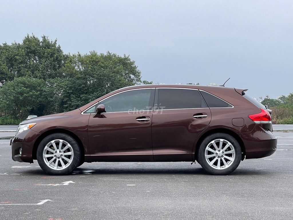 Toyota Venza 2.7 bản Full kịch HÀNG SƯU TẦM HIẾM. Mua bán Ô tô tại Quận Thanh Xuân Hà Nội được đăng bởi Vạn Phát  Auto hình 5