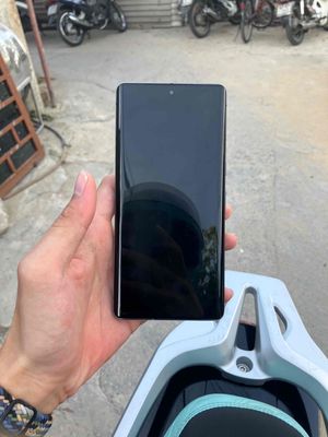 Google Pixel 7 Pro 128GB Đen Mỹ Like New