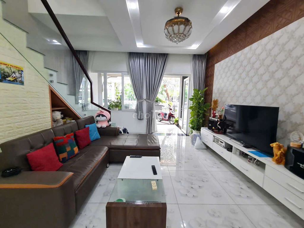 Nhà phố Melosa Khang Điền, 80m2, 3PN, phòng làm việc, 3WC, Phú Hữu, Q9