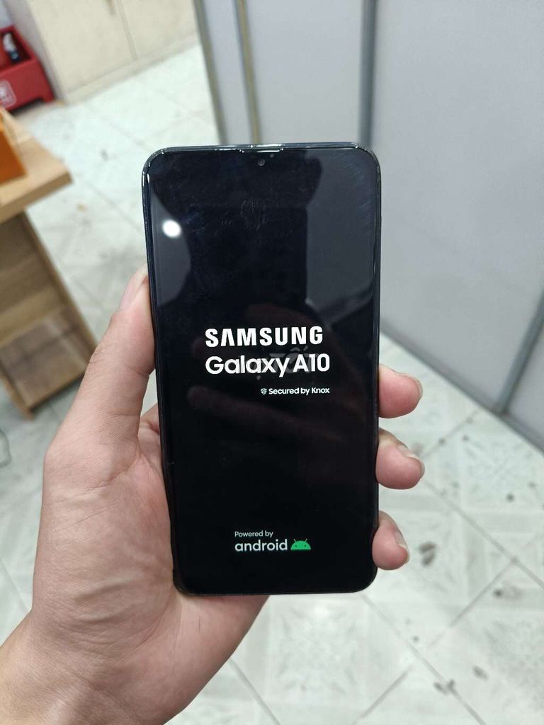 Samsung Galaxy A10 64GB xanh dương