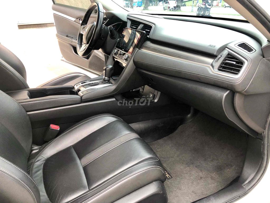 Honda Civic 2019 G 1.8 AT - 60000 km. Mua bán Ô tô tại Quận Gò Vấp Tp Hồ Chí Minh được đăng bởi nguyễn quốc trinh hình 8