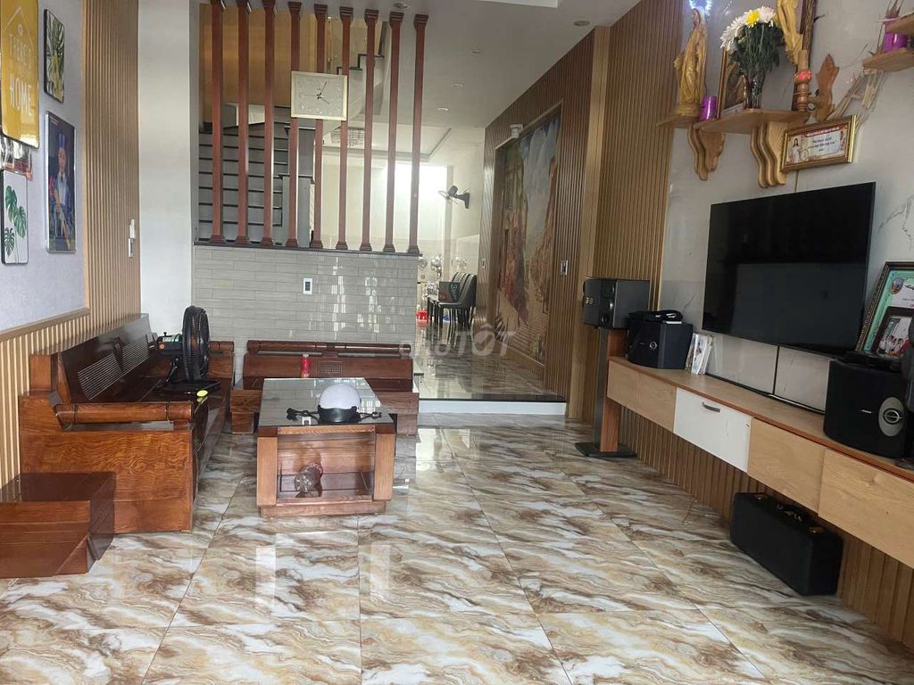bán nhà nguyên căn